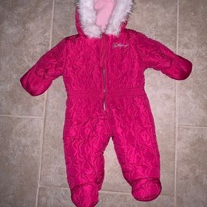 Very cute pink snow suit Sz 3-6 mo